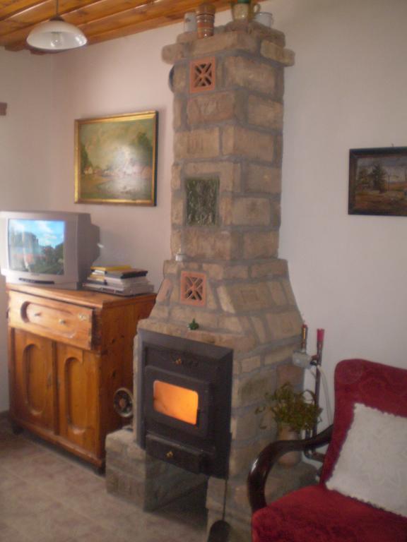 Tulipános Vendégház Obanya Esterno foto