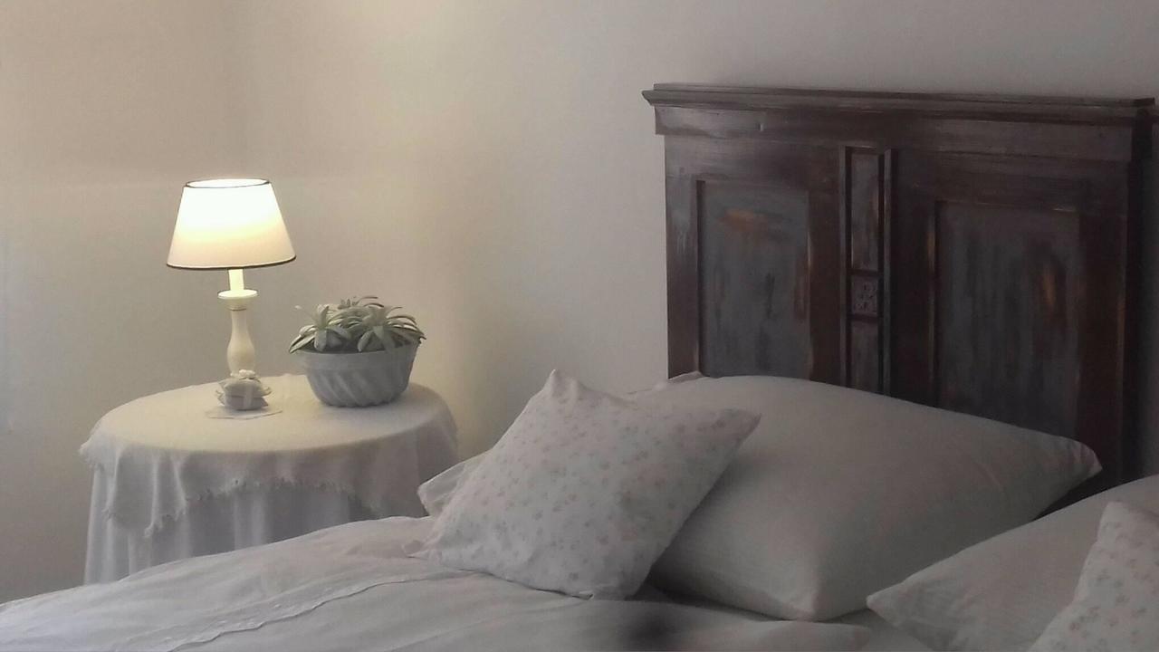 Tulipános Vendégház Obanya Esterno foto
